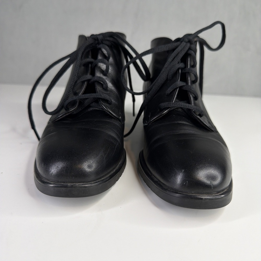 Munro American Womens Black Leather Lace Up Ankle Boots Heels Made USA 8 N
